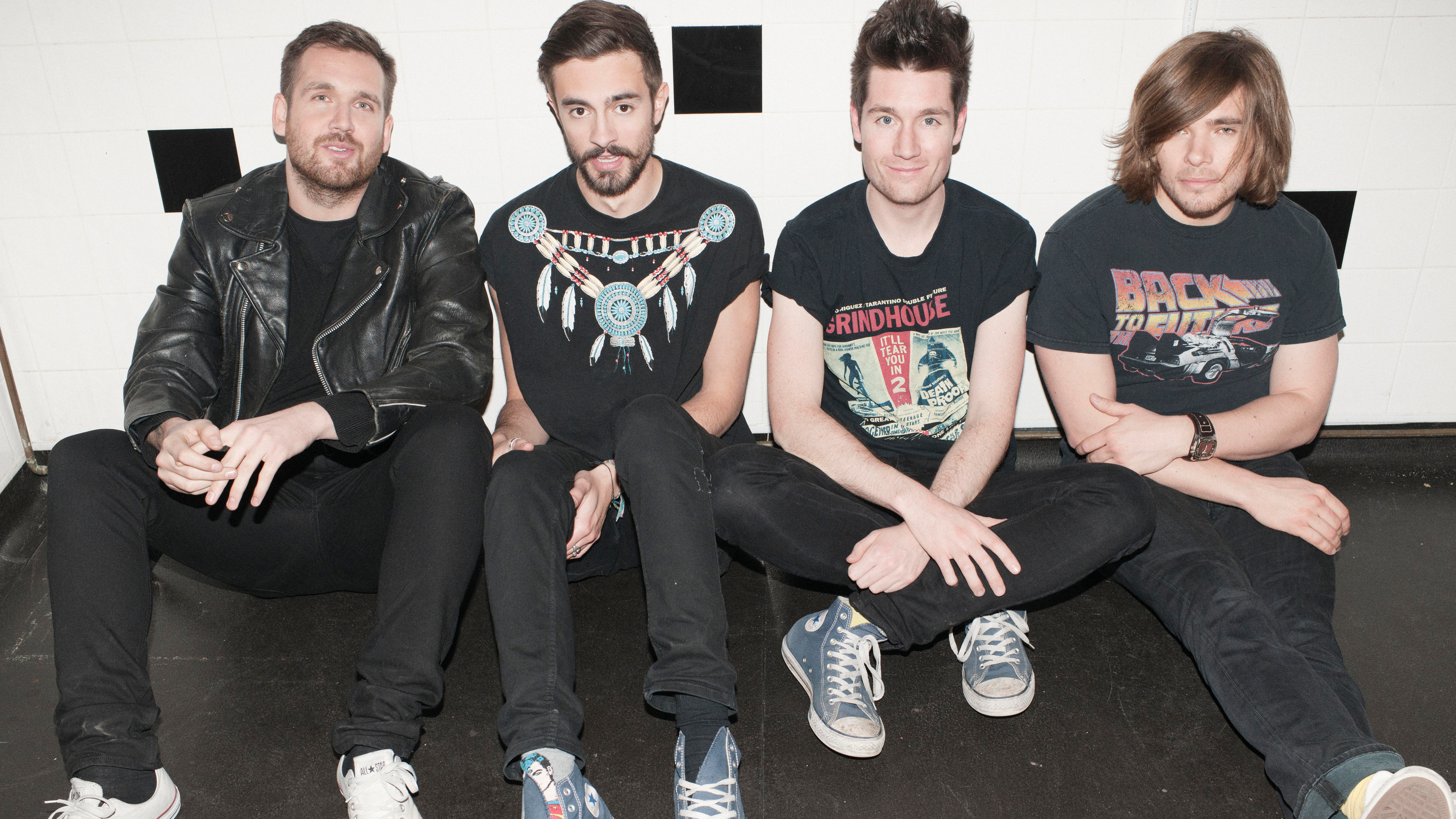 bastille wallpaper,social group,team