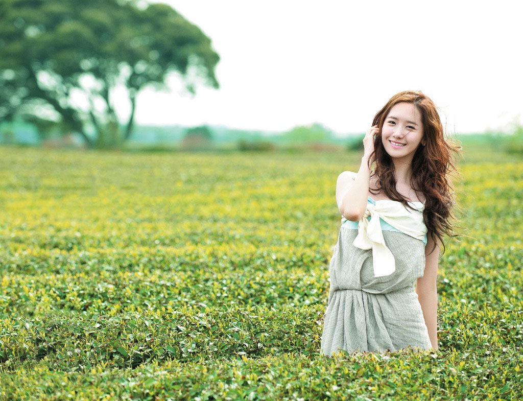 yoona wallpaper,people in nature,photograph,grass,skin,beauty