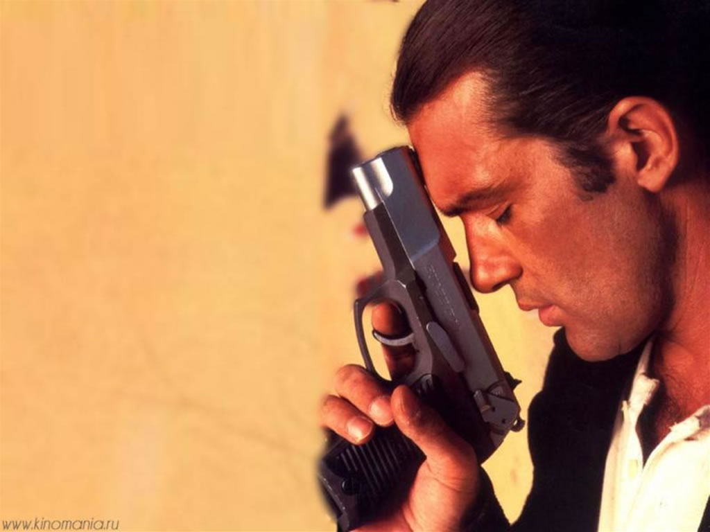 wallpaper banderas,gun,firearm,revolver,shooting,recreation