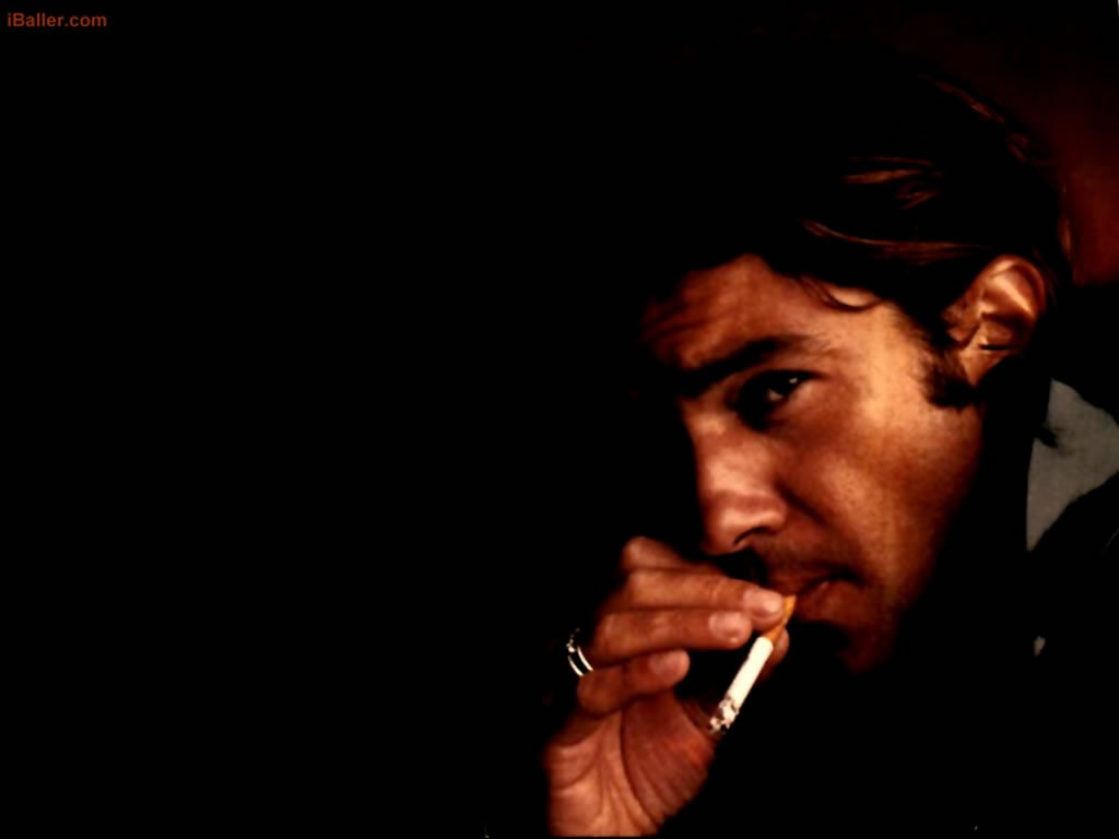 wallpaper banderas,smoking,singer,music artist,music,album cover