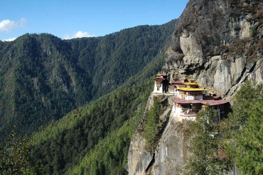 fond d'écran bhoutan,montagne,station de montagne,paysage naturel,escarpement,falaise