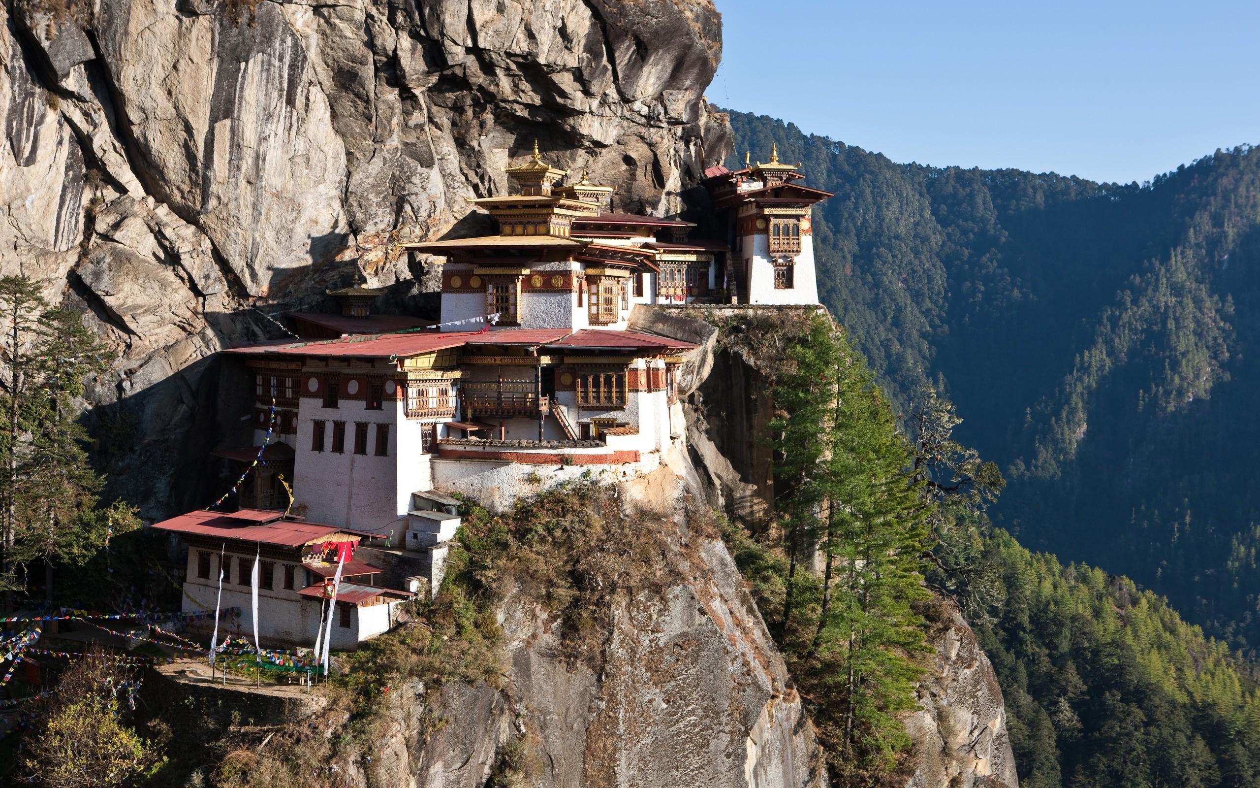 carta da parati bhutan,stazione di collina,monastero,montagna,scogliera,villaggio di montagna