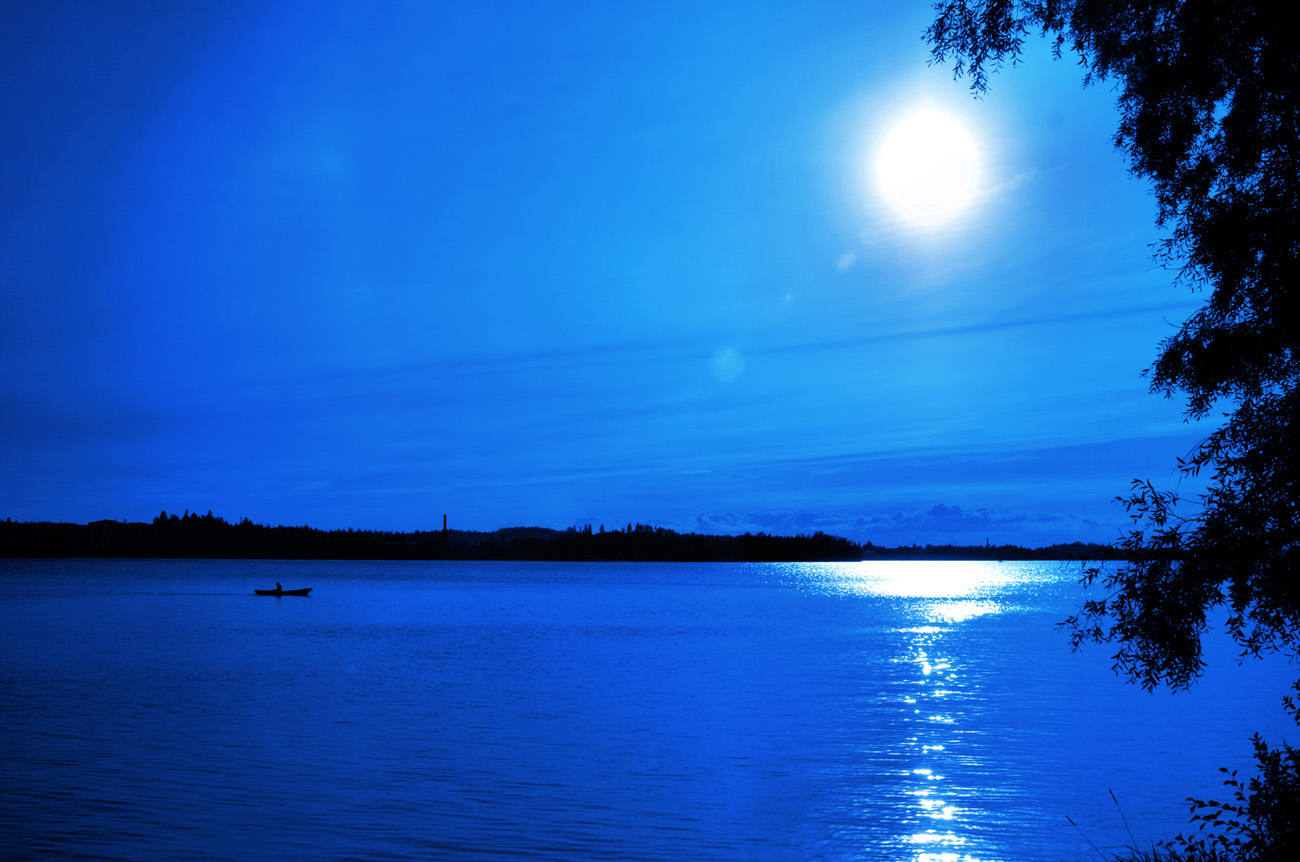 wallpaper bleu,sky,nature,blue,water,moonlight