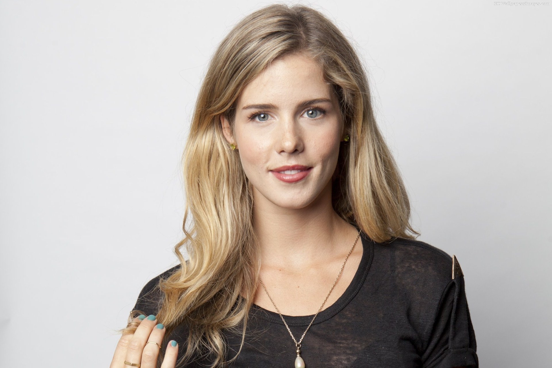 emily bett rickards wallpaper,hair,face,hairstyle,blond,eyebrow