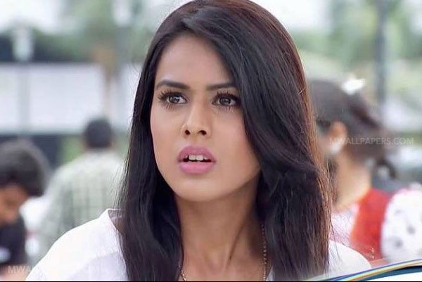 nia sharma hd wallpaper,hair,hairstyle,eyebrow,beauty,black hair