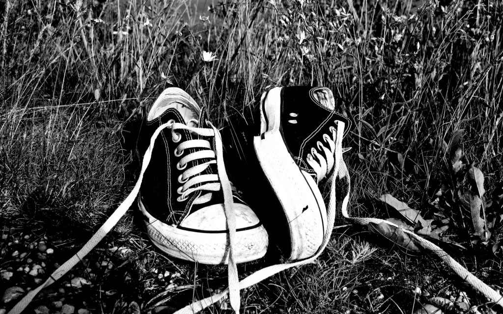 weiss wallpaper,black,footwear,black and white,shoe,monochrome (#218870