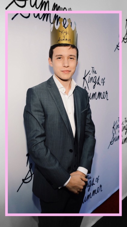 nick robinson wallpaper,suit,formal wear,autograph,tuxedo