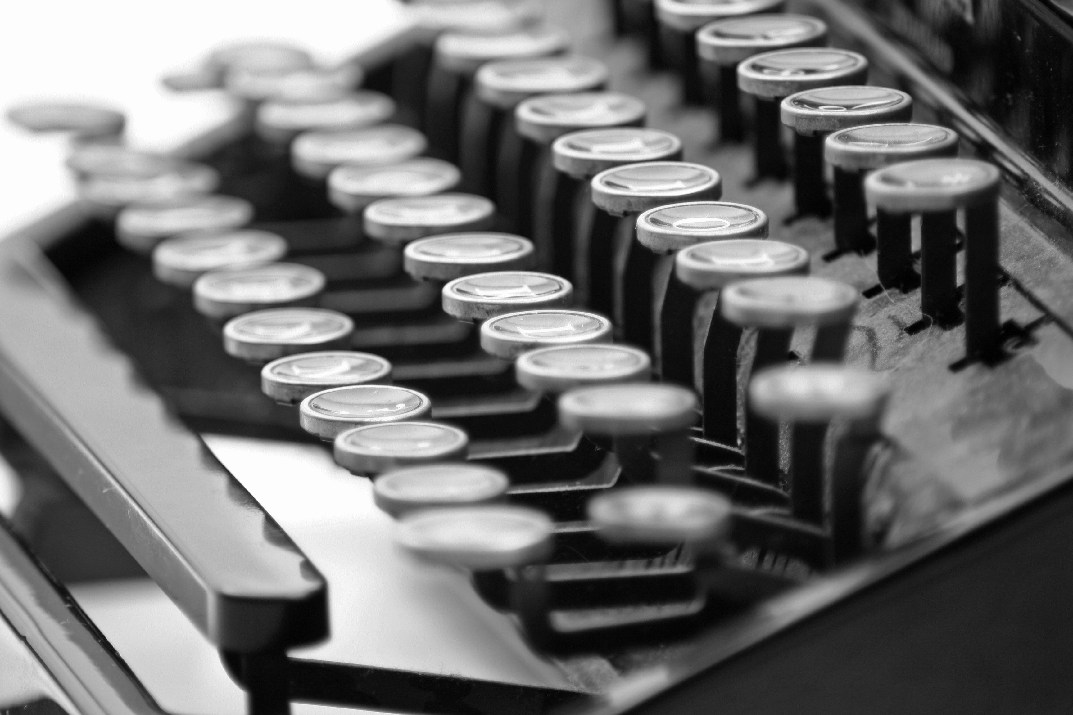 Typewriter Wallpaper- WallpaperUse