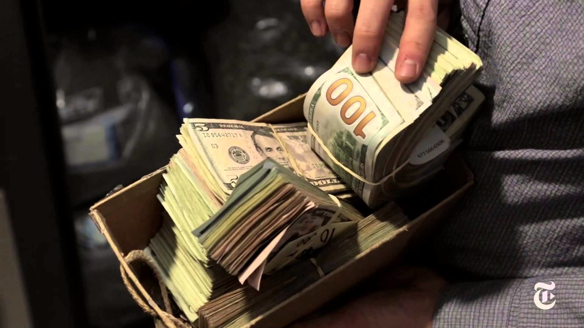 geld und waffen tapete,kasse,geld,banknote,geldhandhabung,dollar