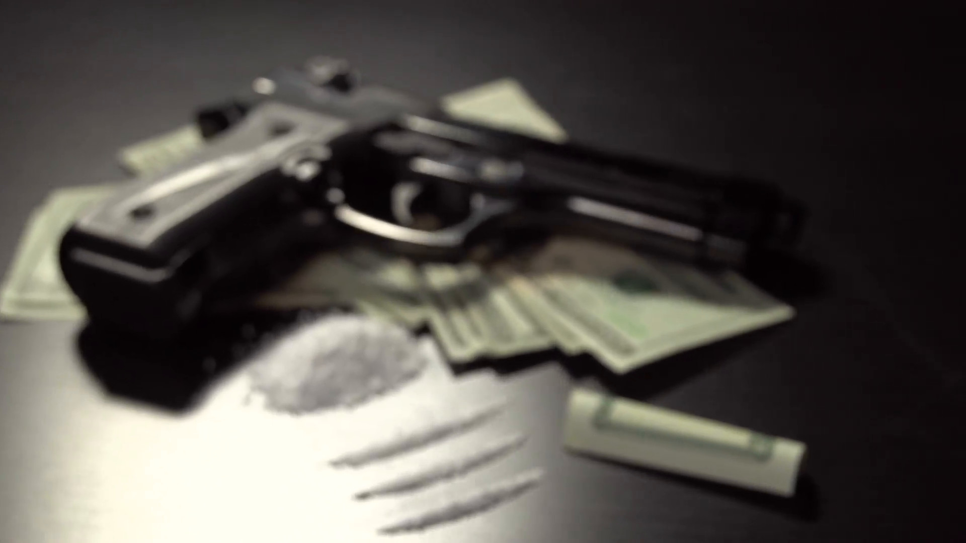 fondo de pantalla de dinero y armas,arma de fuego,pistola,desencadenar,revólver,pistola de aire comprimido