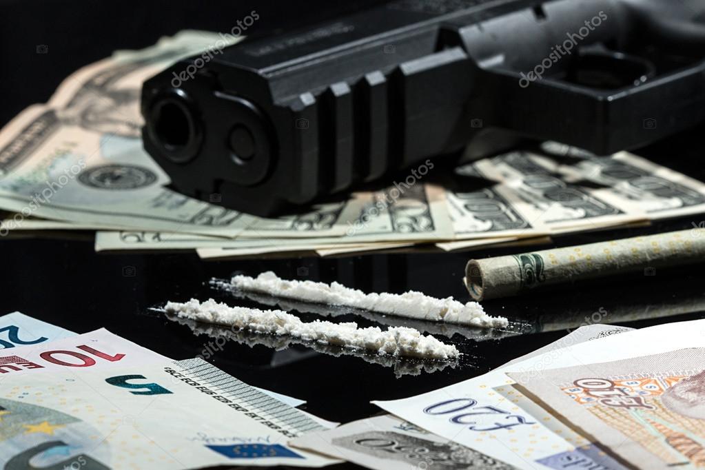 fondo de pantalla de dinero y armas,pistola,munición,dinero,papel,juegos