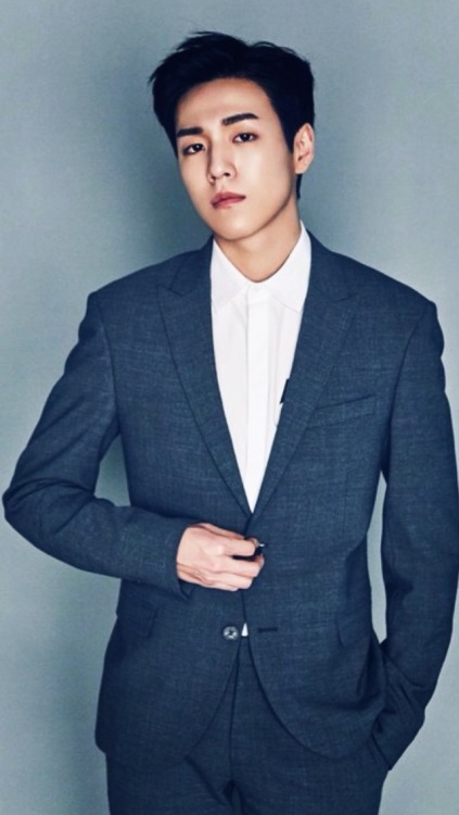 lee hyun woo wallpaper,clothing,suit,outerwear,blazer,blue
