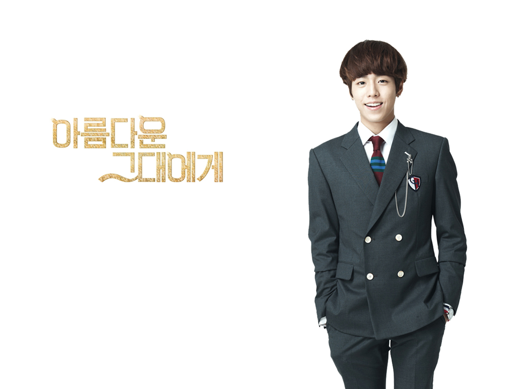 lee hyun woo wallpaper,suit,clothing,formal wear,outerwear,tuxedo