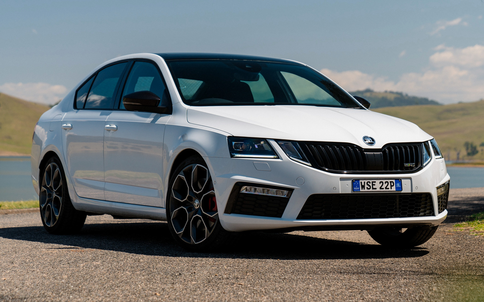 skoda octavia wallpaper,land vehicle,vehicle,car,motor vehicle,full size car