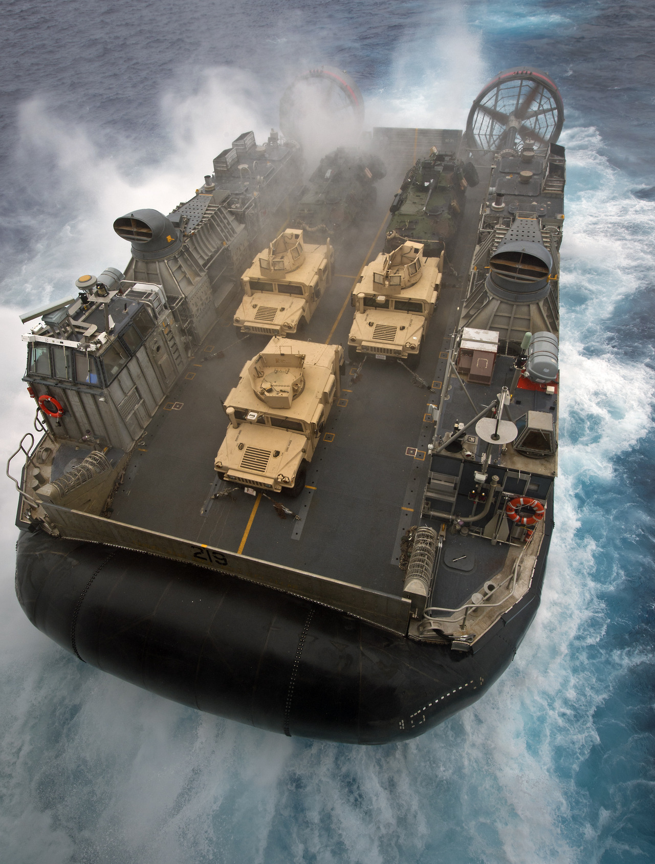 パルサー220 hd壁紙1080p,車両,輸送する,船,軍艦,水陸両用戦争船
