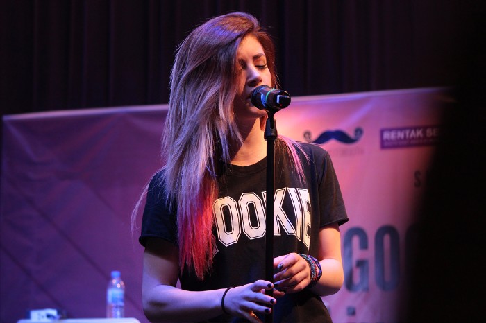 against the current wallpaper,performance,entertainment,music artist,singing,performing arts