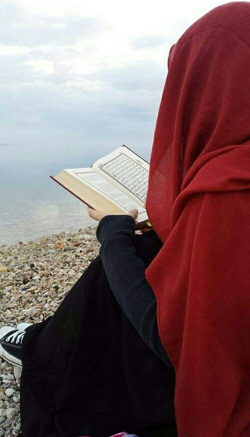 fond d'écran fille islamique,vêtements d'extérieur,en train de lire,voyage,séance