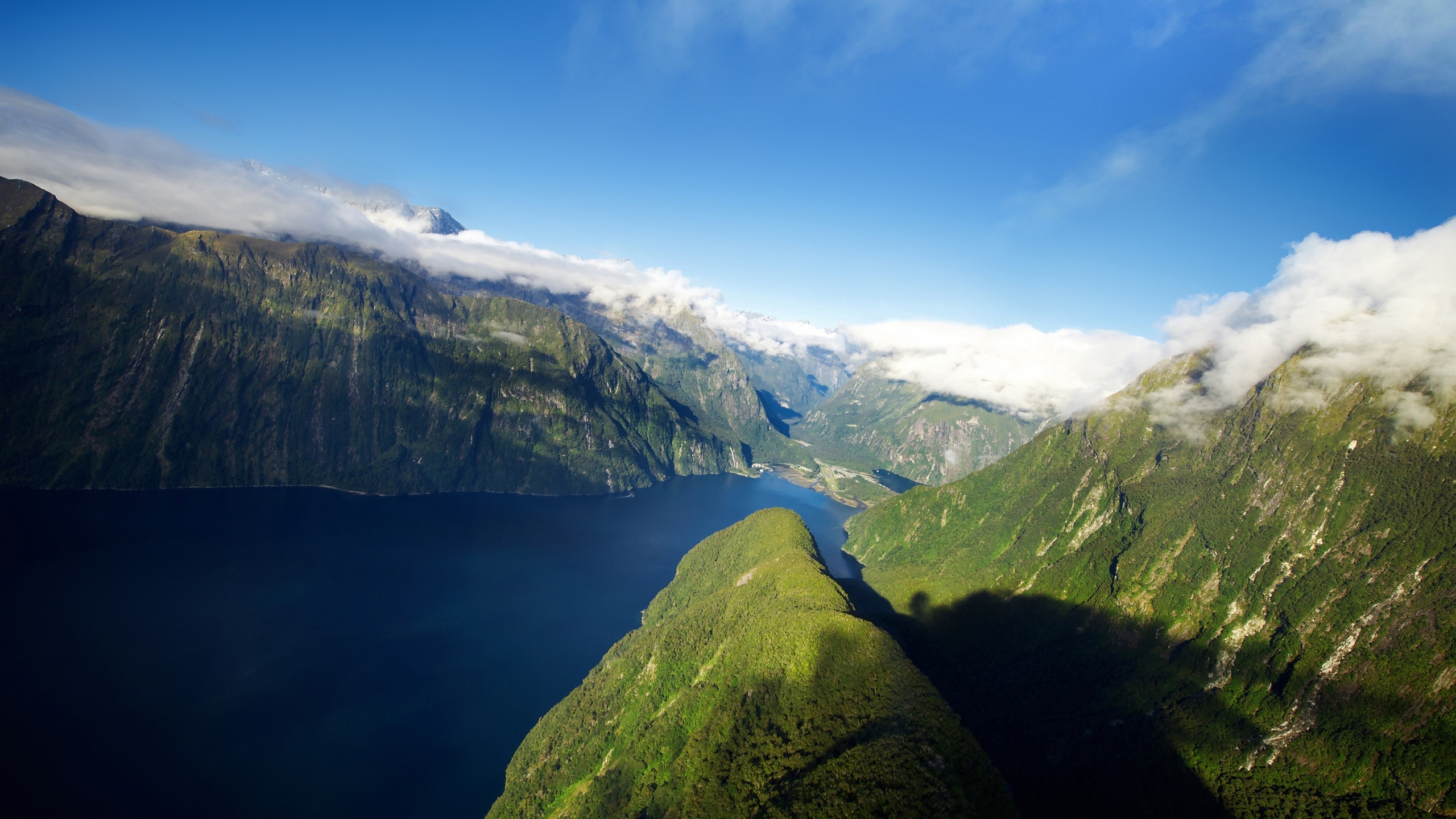fondo de pantalla para macbook,montaña,paisaje natural,naturaleza,cordillera,fiordo
