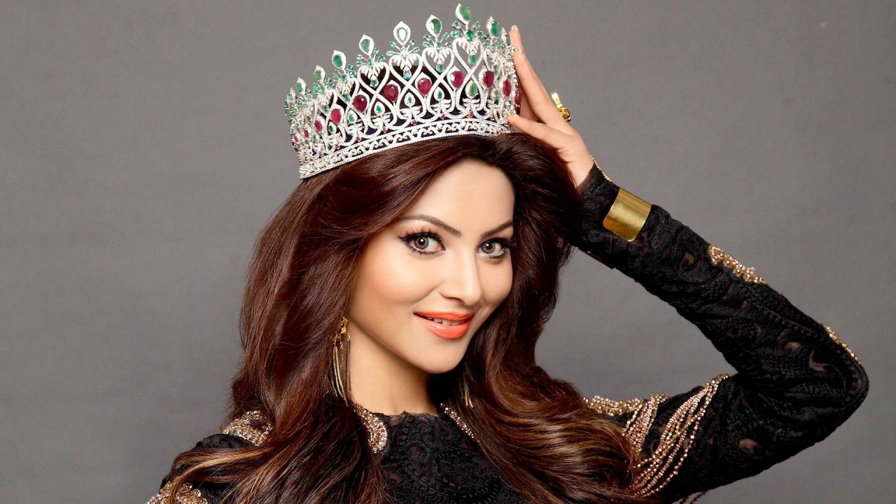 urvashi rautela full hd wallpaper,copricapo,capi di abbigliamento,capelli,corona,bellezza