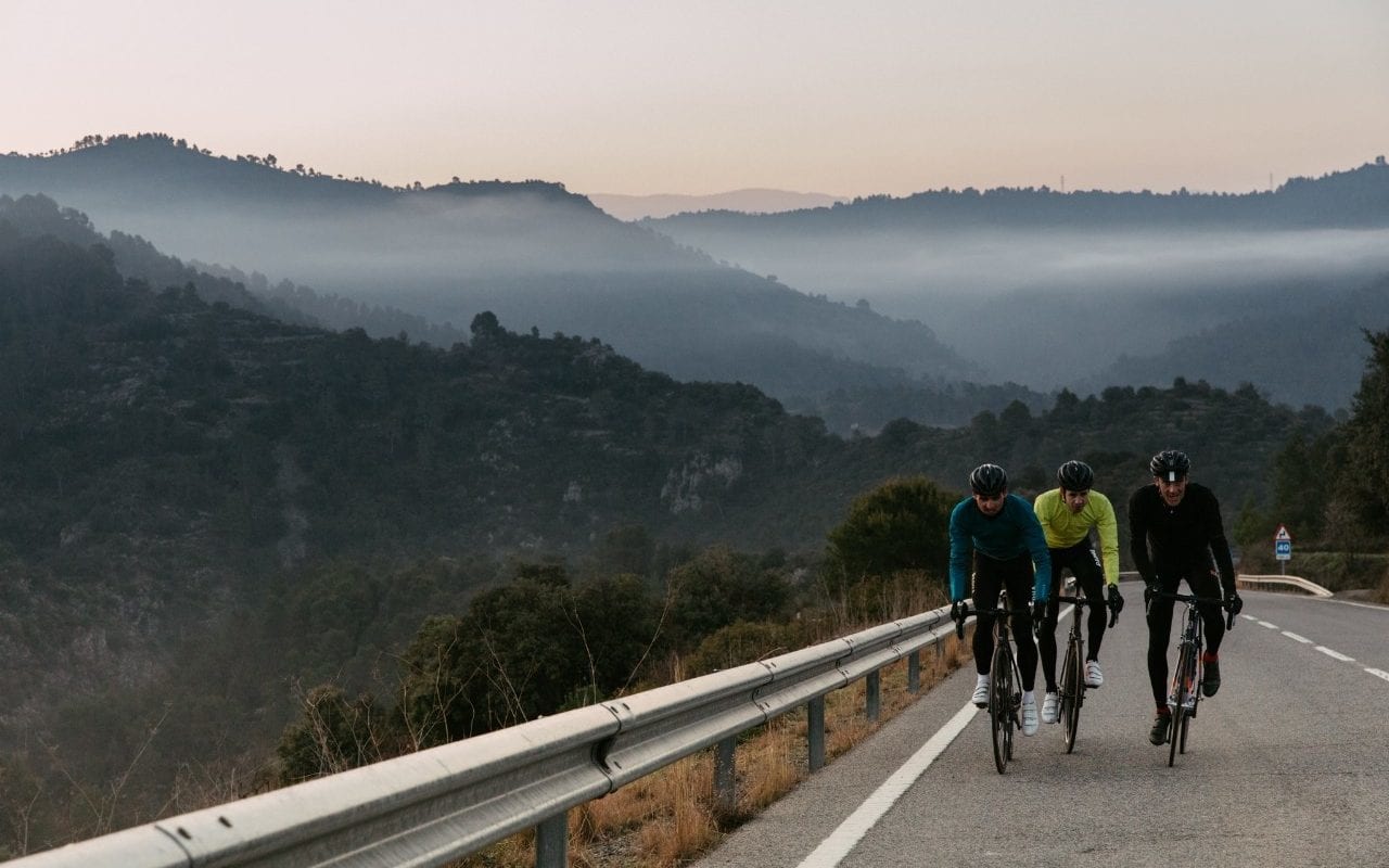 rennrad wallpaper,cycling,road cycling,mountainous landforms,atmospheric phenomenon,mountain range