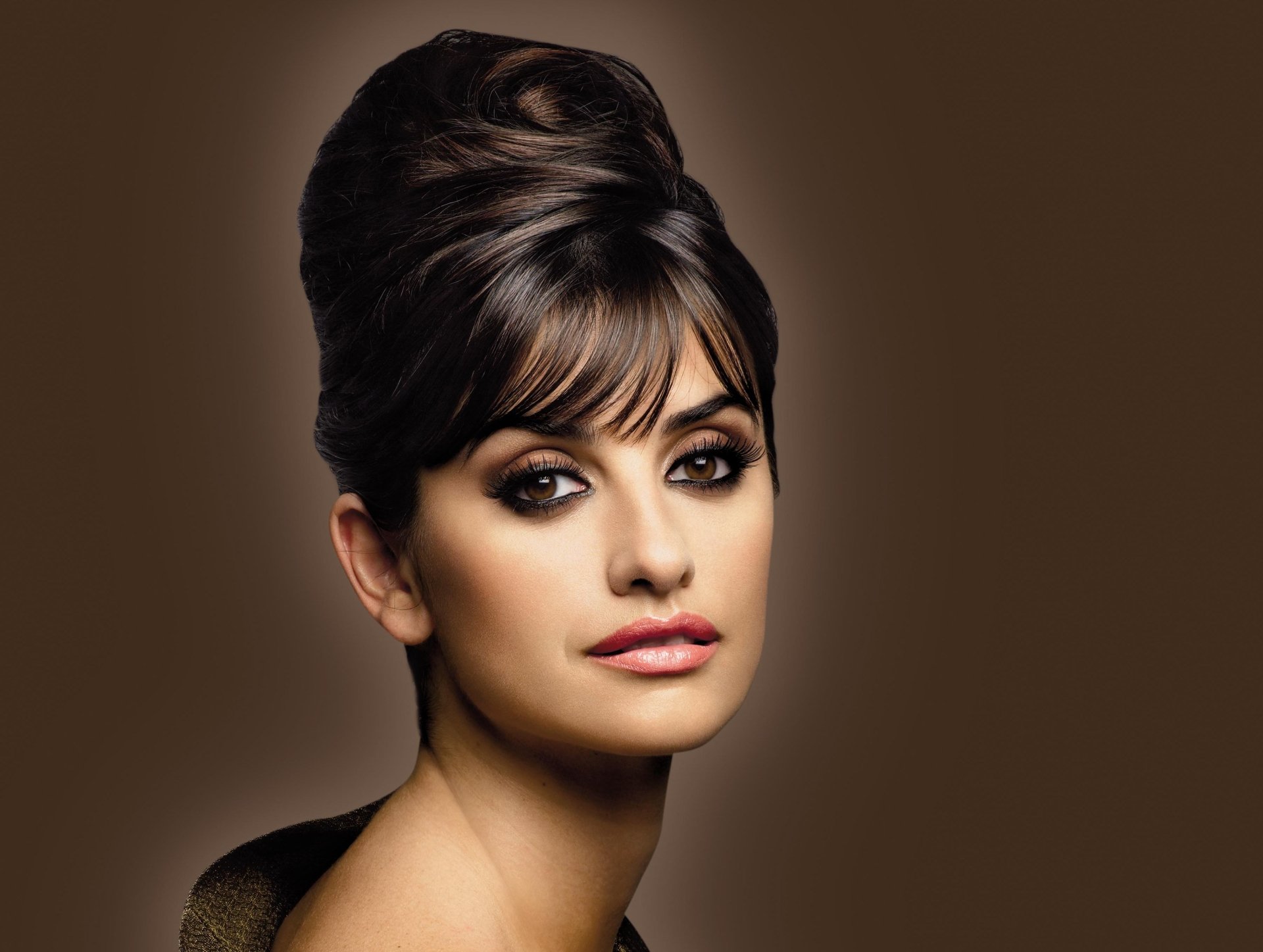 penelope cruz fond d'écran hd,cheveux,visage,coiffure,sourcil,beauté