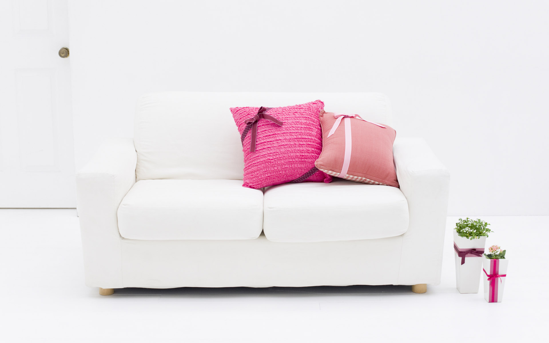 sofa wallpaper,furniture,pink,couch,sofa bed,room