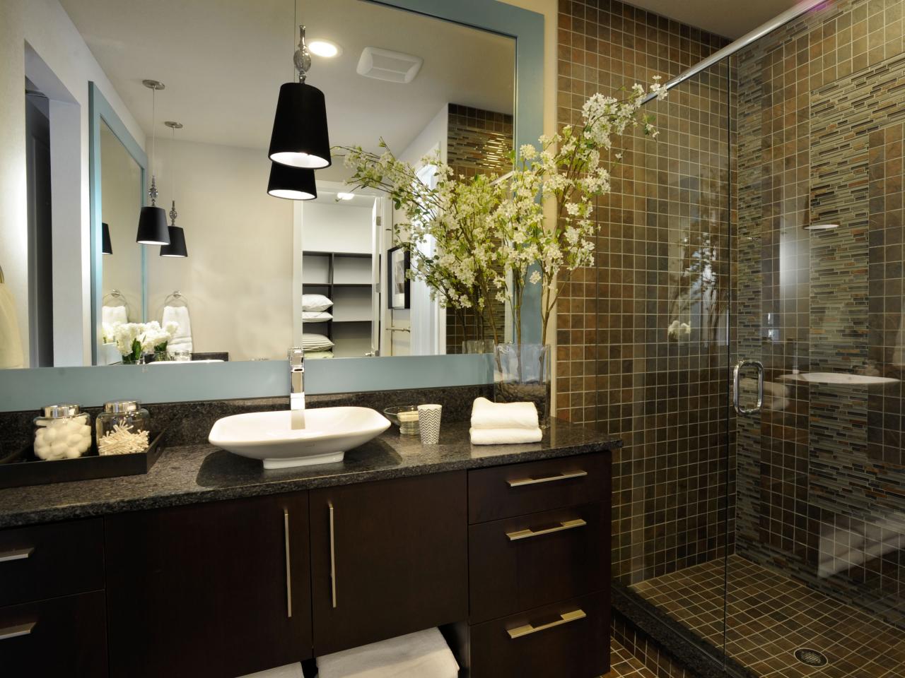 restroom wallpaper,bathroom,room,property,interior design,tile