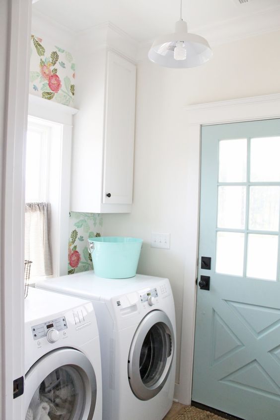 wallpaper on interior doors,laundry room,washing machine,laundry,room,major appliance