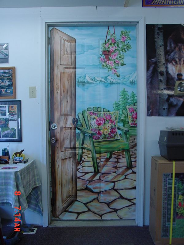 papel pintado en puertas interiores,habitación,puerta,diseño de interiores,mueble,pared