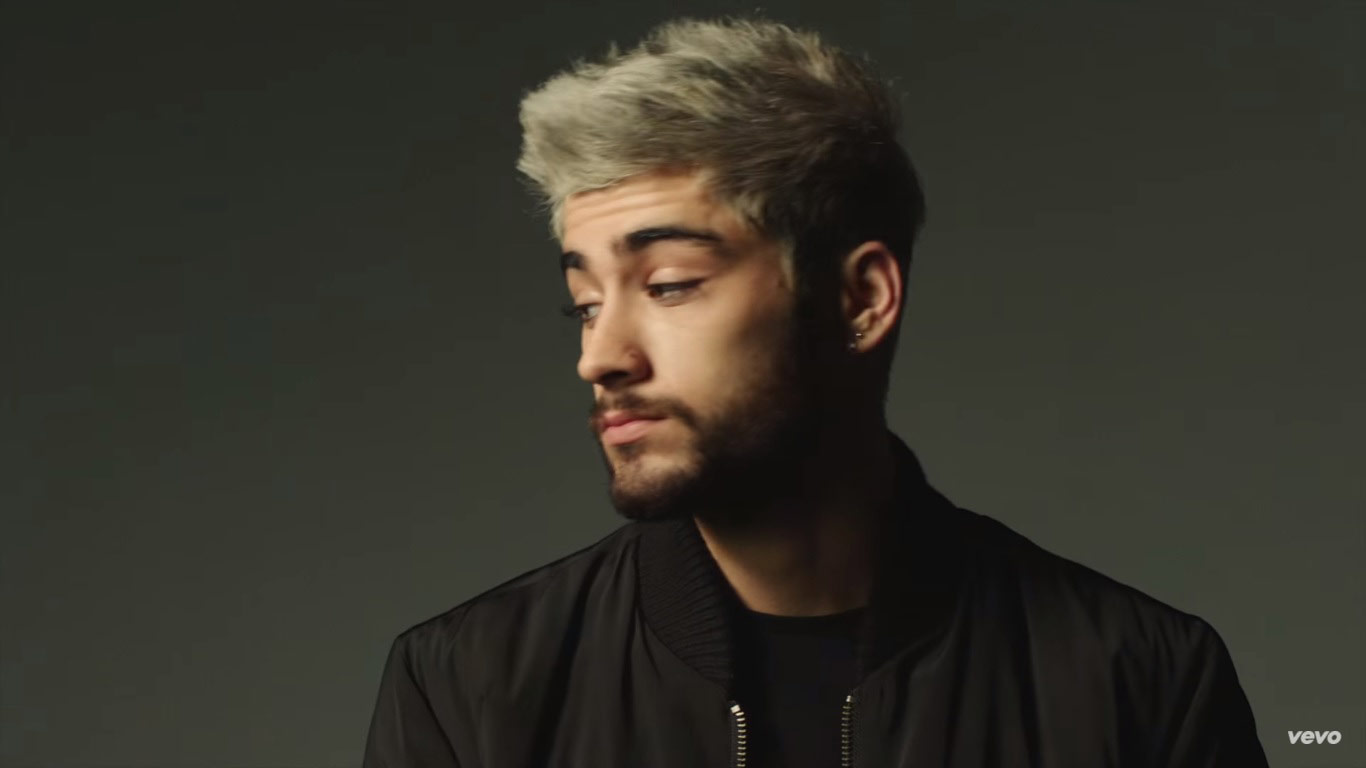 sfondo di zayn malik 1366x768,capelli,viso,barba,fronte,acconciatura