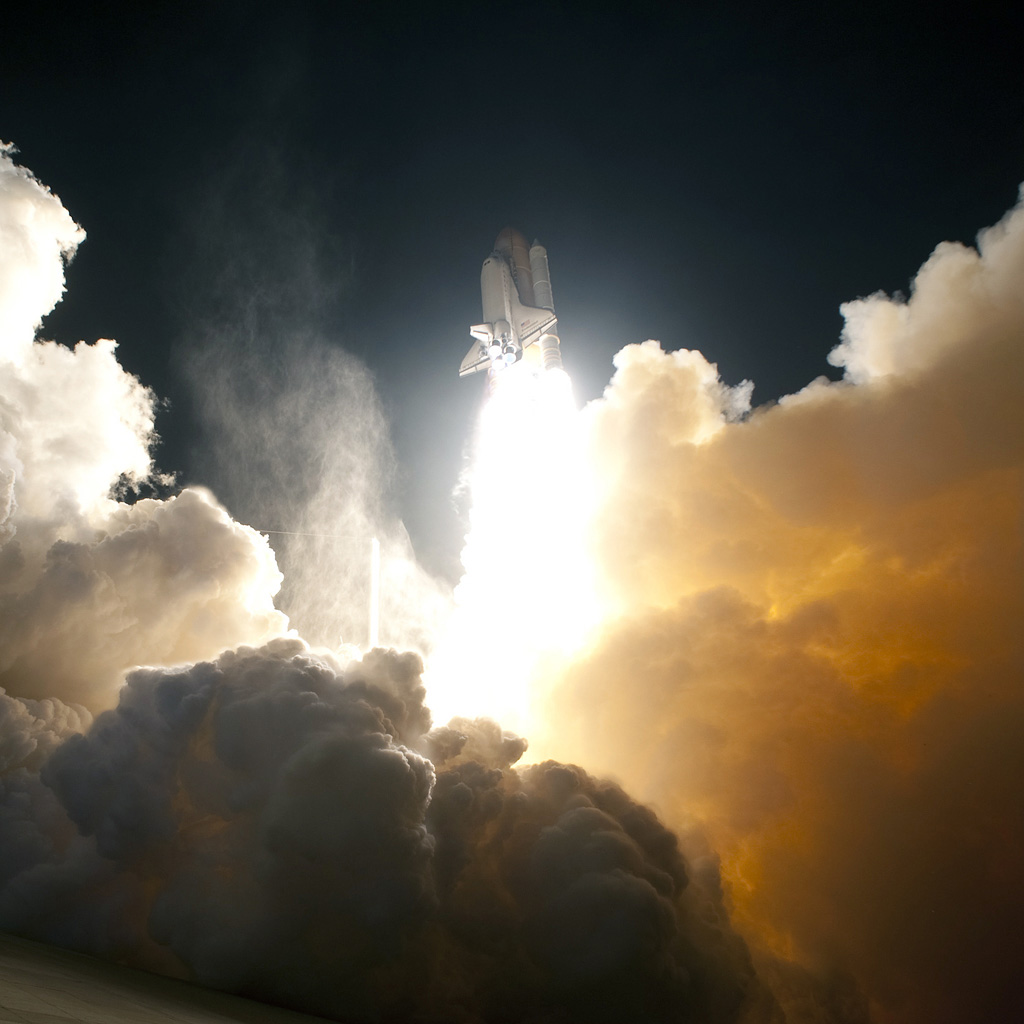 launch wallpaper,sky,cloud,daytime,atmosphere,cumulus