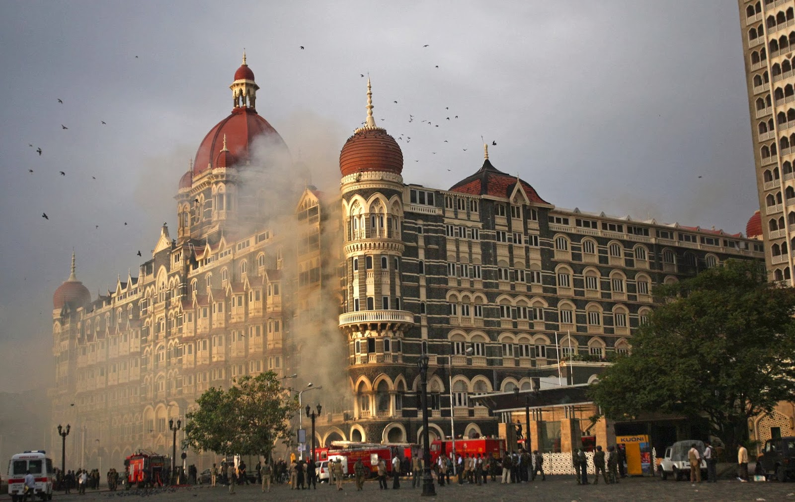 fond d'écran de la ville de mumbai,bâtiment,architecture,ville,ville,zone urbaine