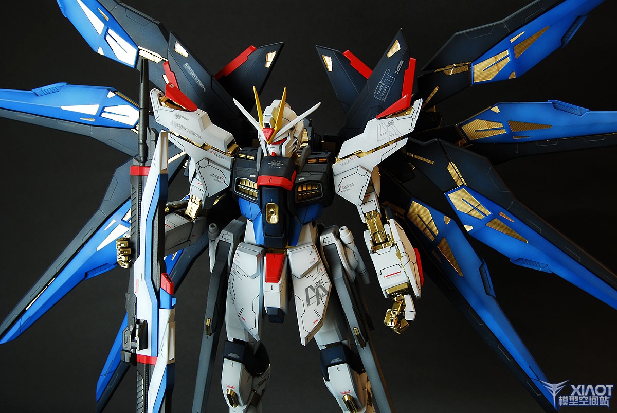 strike freedom gundam wallpaper,mecha,action figure,toy,robot,machine