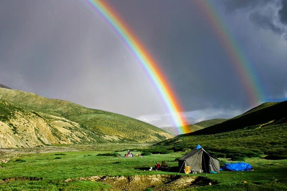 美しい虹の壁紙,虹,自然の風景,自然,空,草原