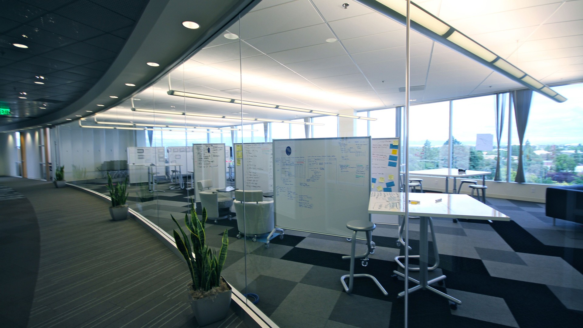 fondo de pantalla de oficina hd,edificio,techo,arquitectura,oficina,diseño de interiores