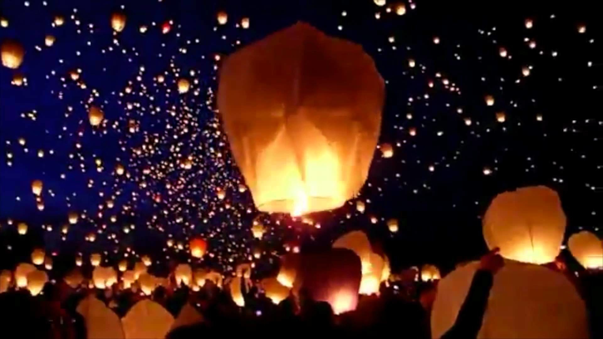 chinese lantern wallpaper,lighting,lantern,hot air balloon,balloon