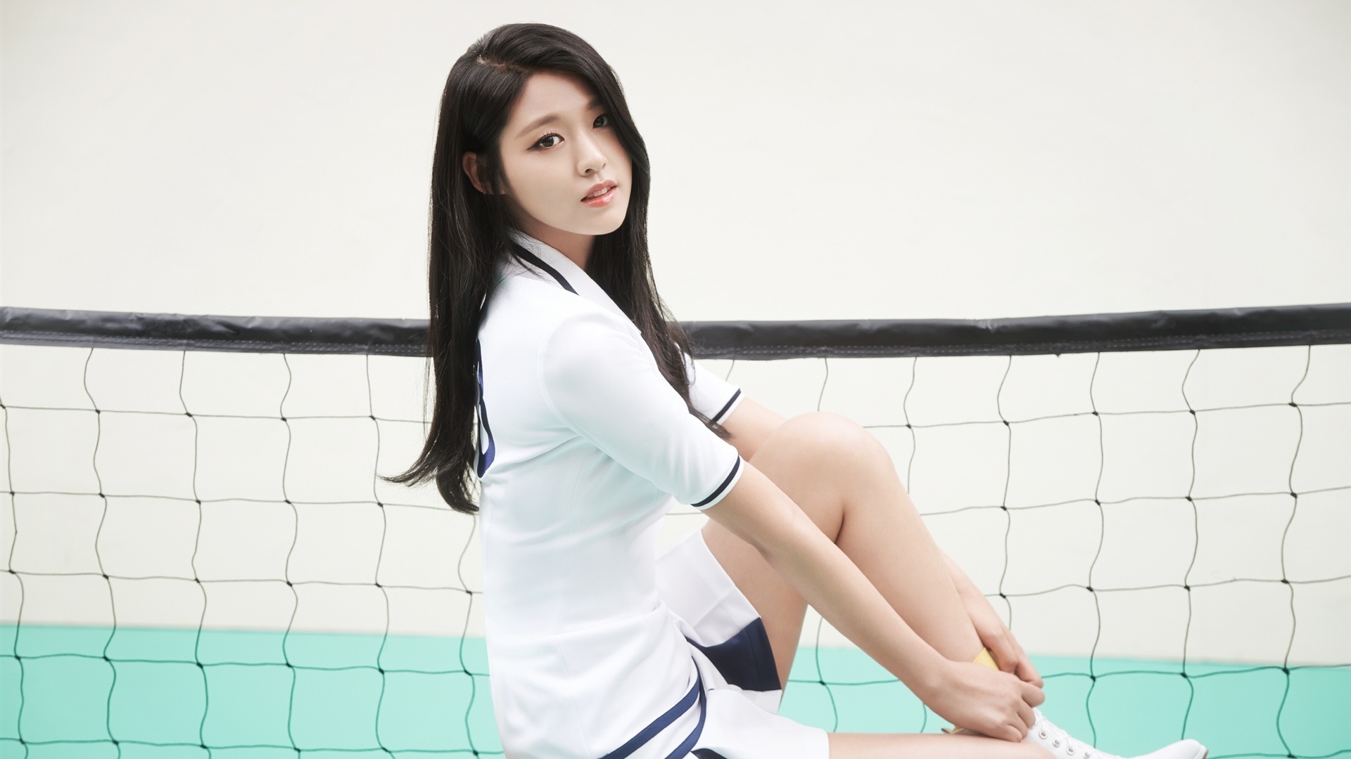 seolhyun wallpaper,leg,skin,arm,beauty,thigh
