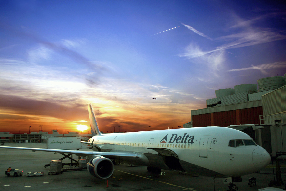fondo de pantalla delta,aerolínea,avión,cielo,avión de línea,ingeniería aeroespacial