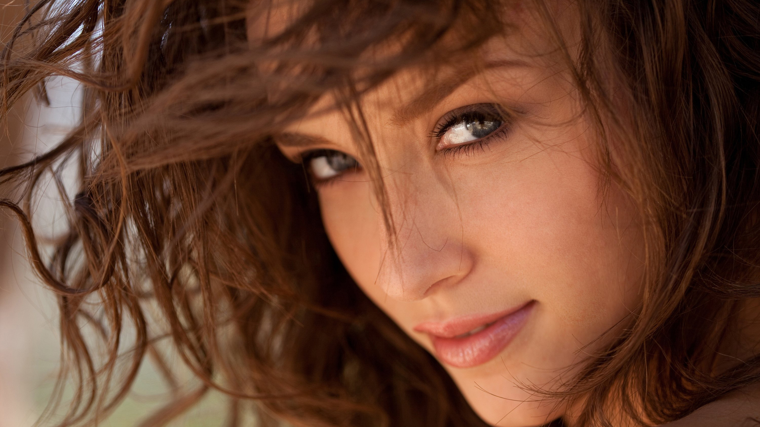 fond d'écran malena morgan,visage,cheveux,sourcil,coiffure,lèvre