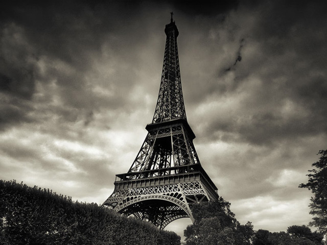 paris tapete schwarz und weiß,turm,himmel,schwarz,fotografieren,schwarz und weiß