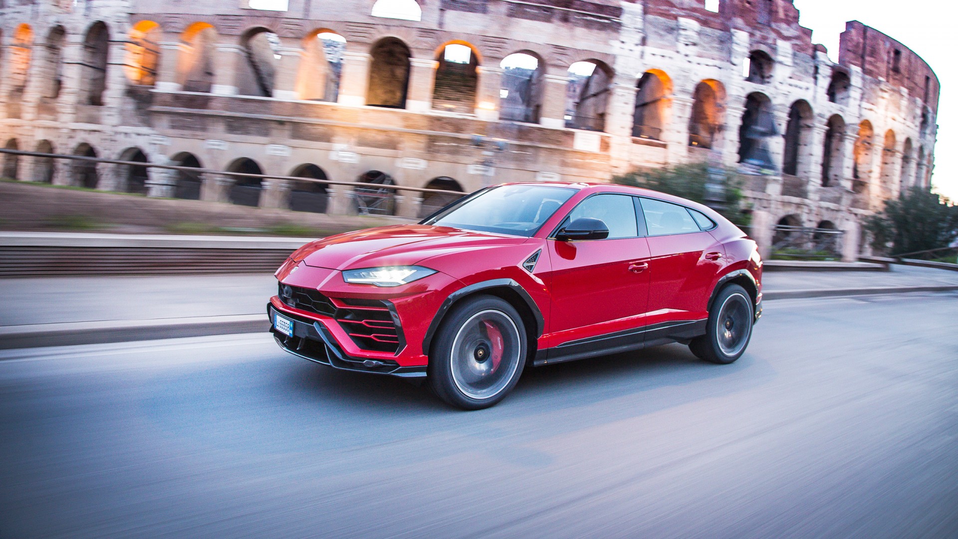 lamborghini urus wallpaper,land vehicle,vehicle,car,automotive design,sport utility vehicle