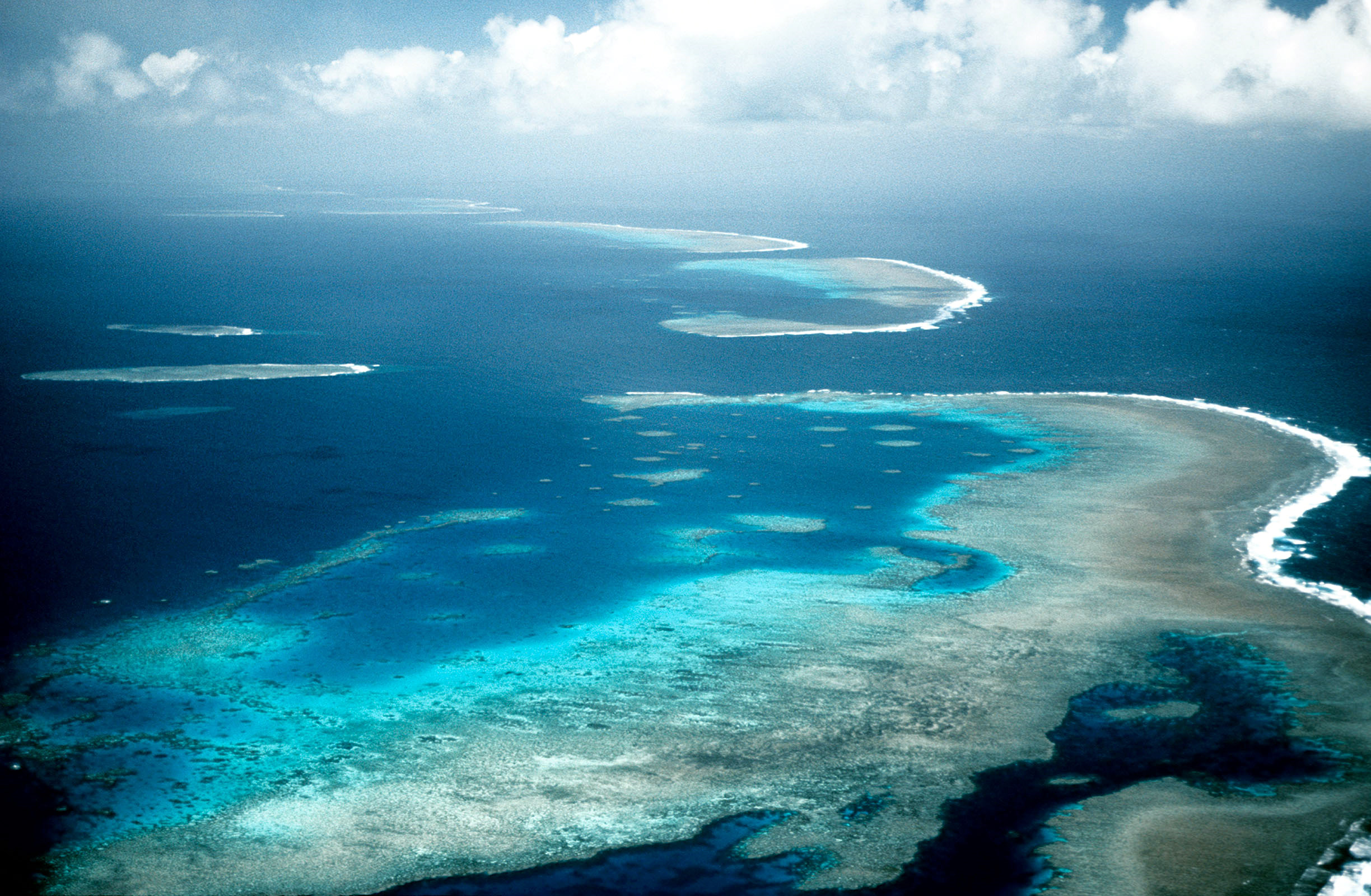 great barrier reef wallpaper,sky,blue,water,ocean,sea