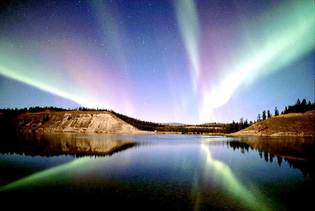 aurora boreale sfondi animati,cielo,natura,paesaggio naturale,riflessione,aurora