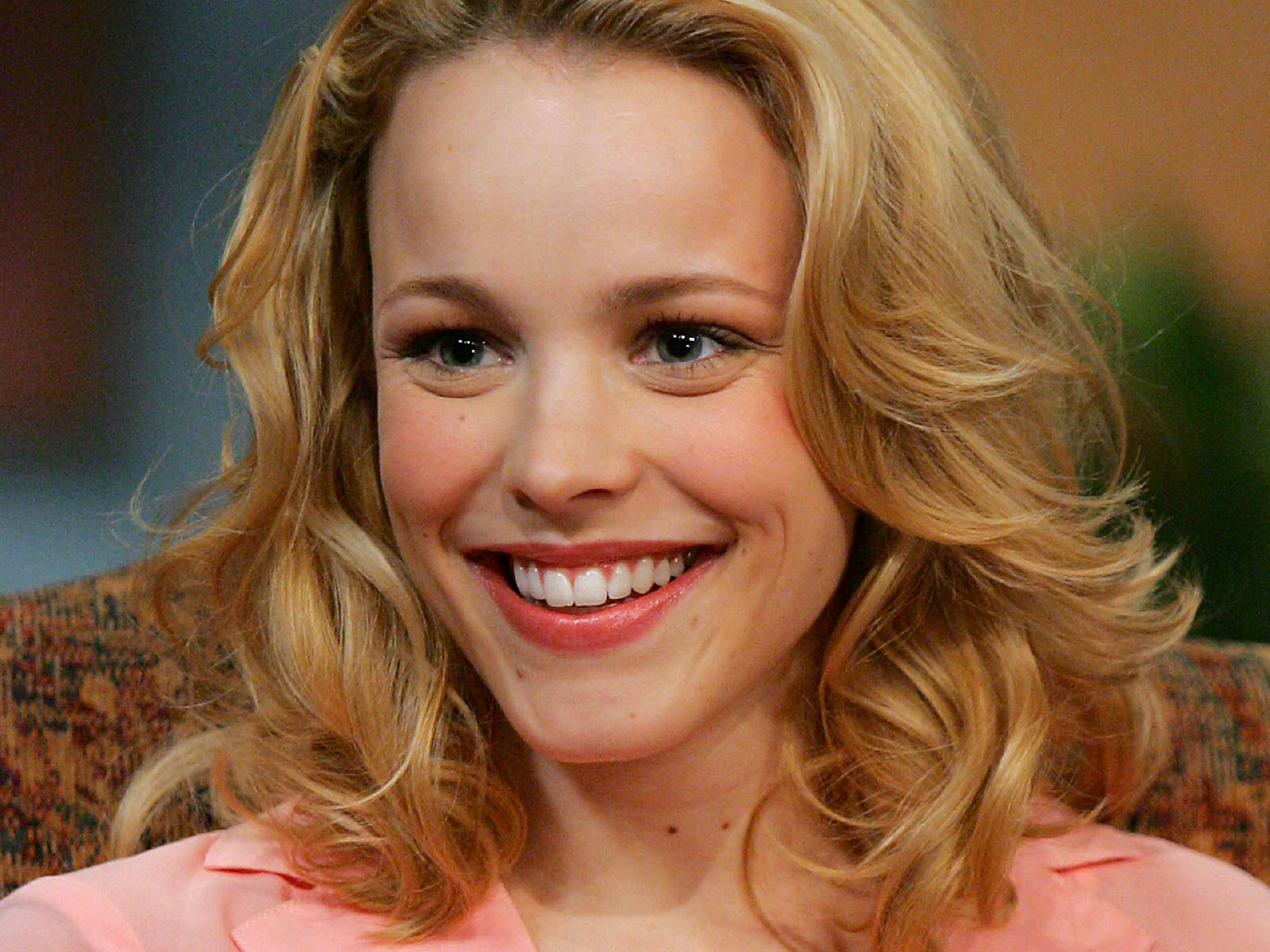 fond d'écran rachel mcadams,cheveux,visage,blond,coiffure,sourcil