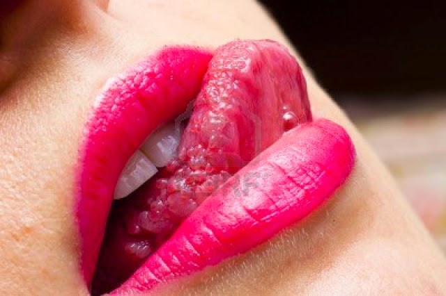 download di sfondi bacio labbra,labbro,bocca,rosa,avvicinamento,lucidalabbra