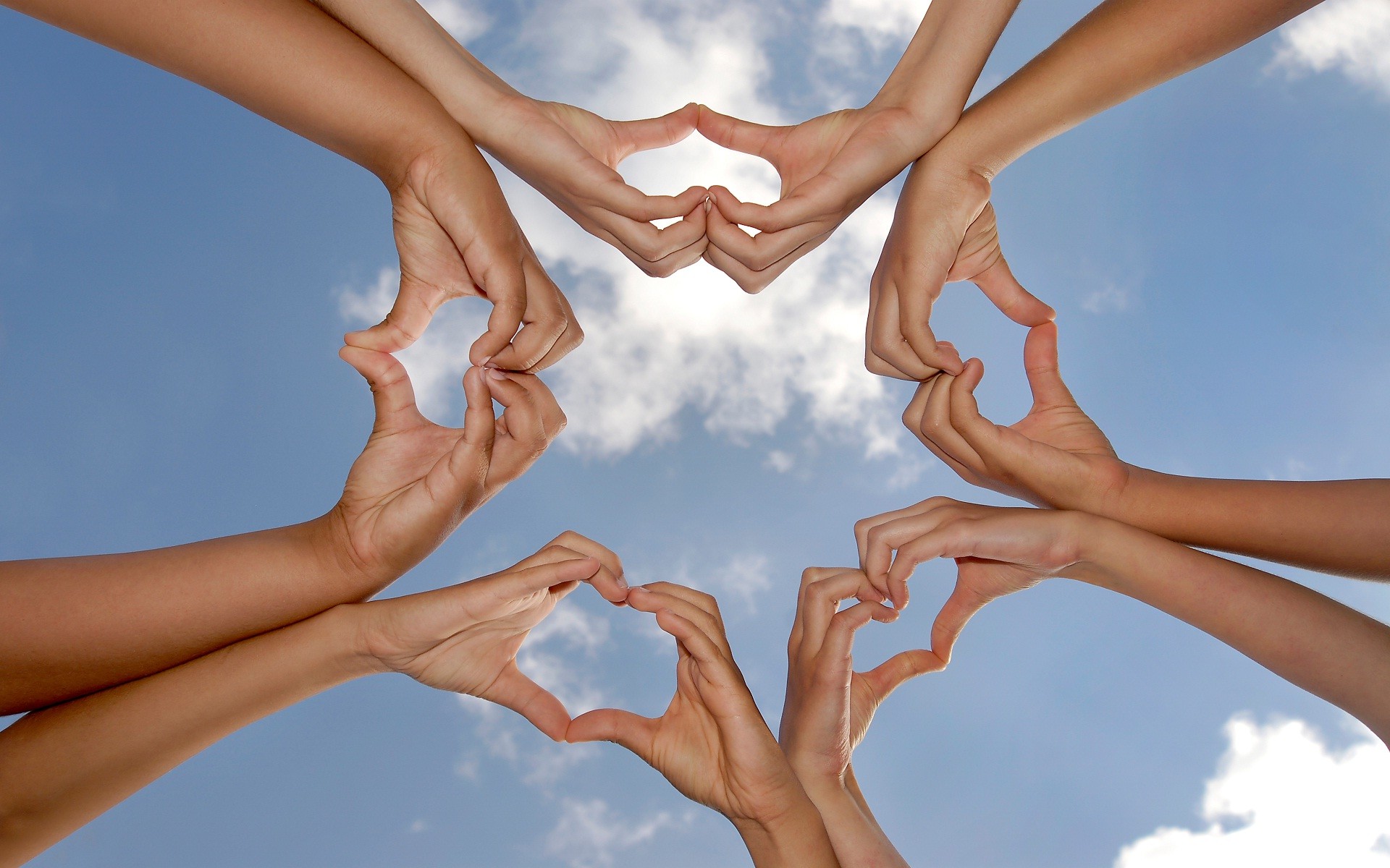 freundschaft hände tapeten,hand,himmel,geste,herz,freundschaft (290070