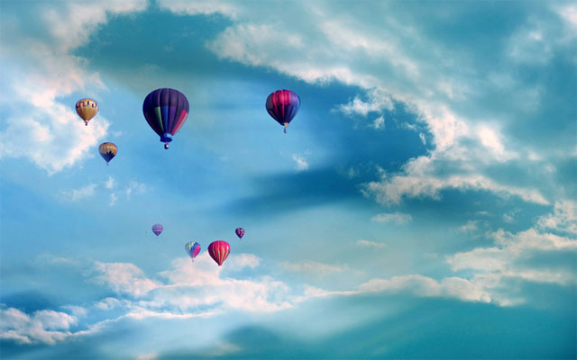 luftballon tapete,heißluftballon fahren,himmel,heißluftballon,wolke,blau