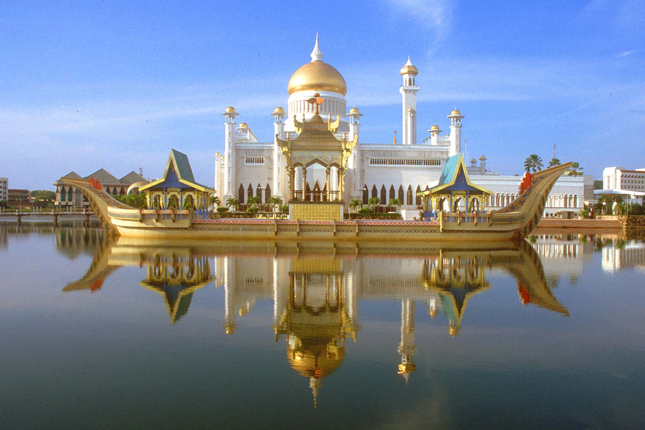 beautiful mosque wallpapers,reflection,landmark,reflecting pool,building,architecture