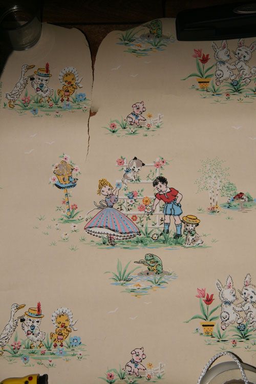 Vintage Nursery WallpaperUse