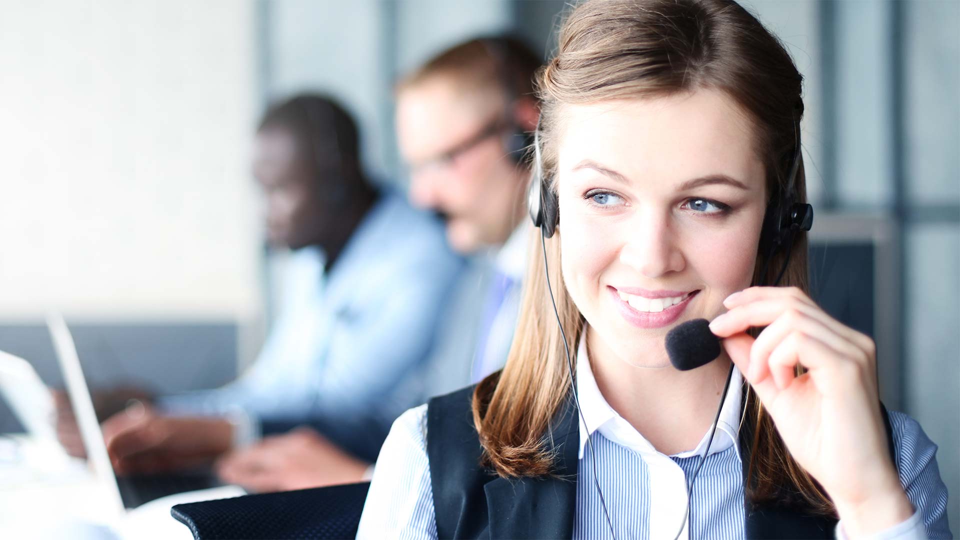 fondo de pantalla de call center,trabajador de cuello blanco,trabajo,persona de negocios,centro de llamadas,tecnología